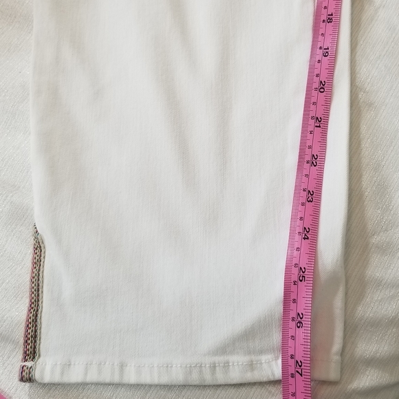 NYDJ White Curves 360 Jeans Embroidered Side Vent - Picture 7 of 12